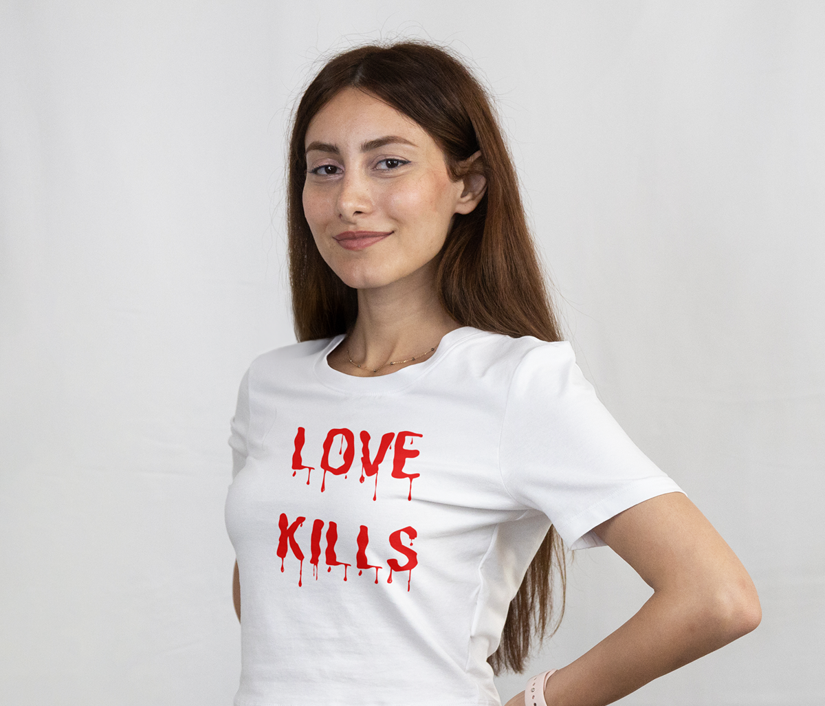 LOVE KILLS (WHITE) Женска тениска